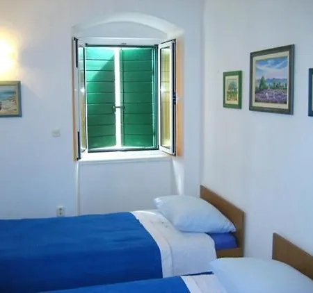 Aparthotel Garden 3*