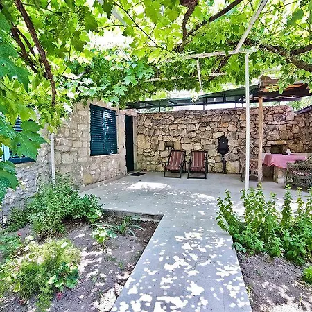 Garden Apart Otel 3*