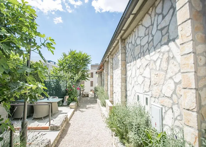 Garden 3*
