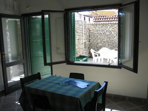 Garden Ξενοδοχείο με διαμερίσματα 3*