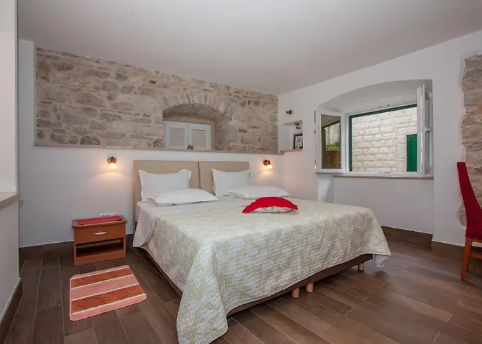 Aparthotel Garden 3*