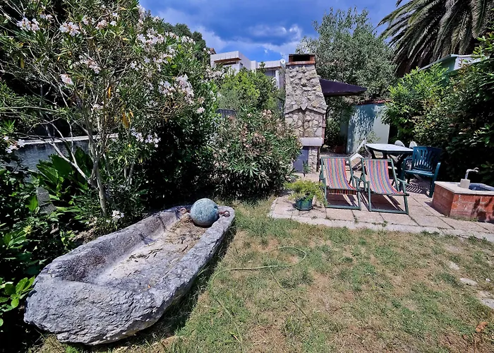 Garden Aparthotel 3*