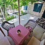 Garden Appart hôtel 3*