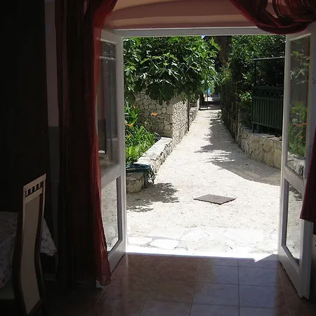 Garden 3*
