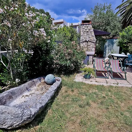 Garden Apart Otel 3*