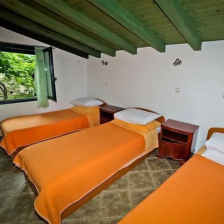 Apart Otel Garden 3*